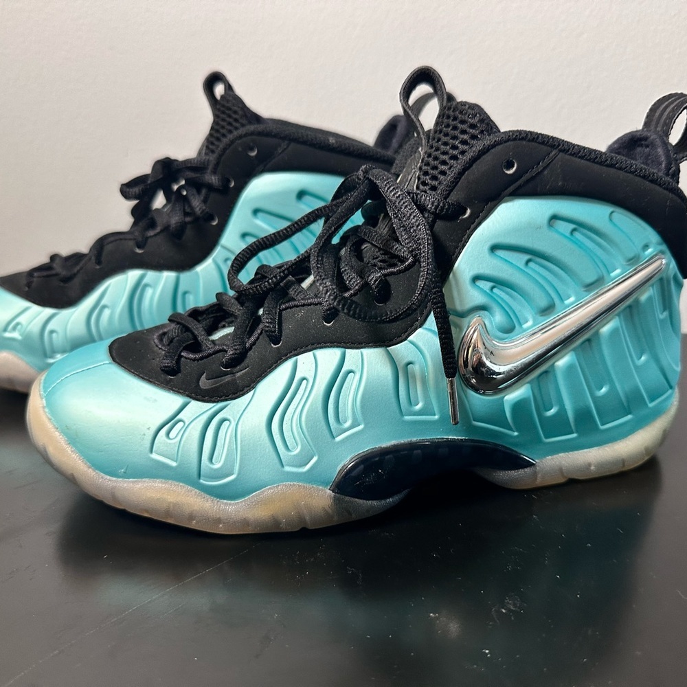 Nike Foamposite Pro GS Island Green sneakers in size 5.5Y - Preowned - Picture 3 of 16
